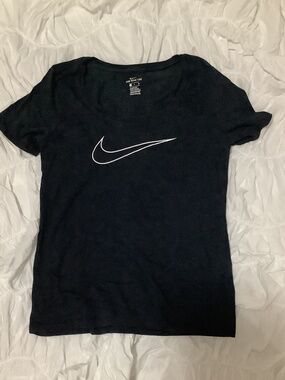 Black Nike Graphic Tee